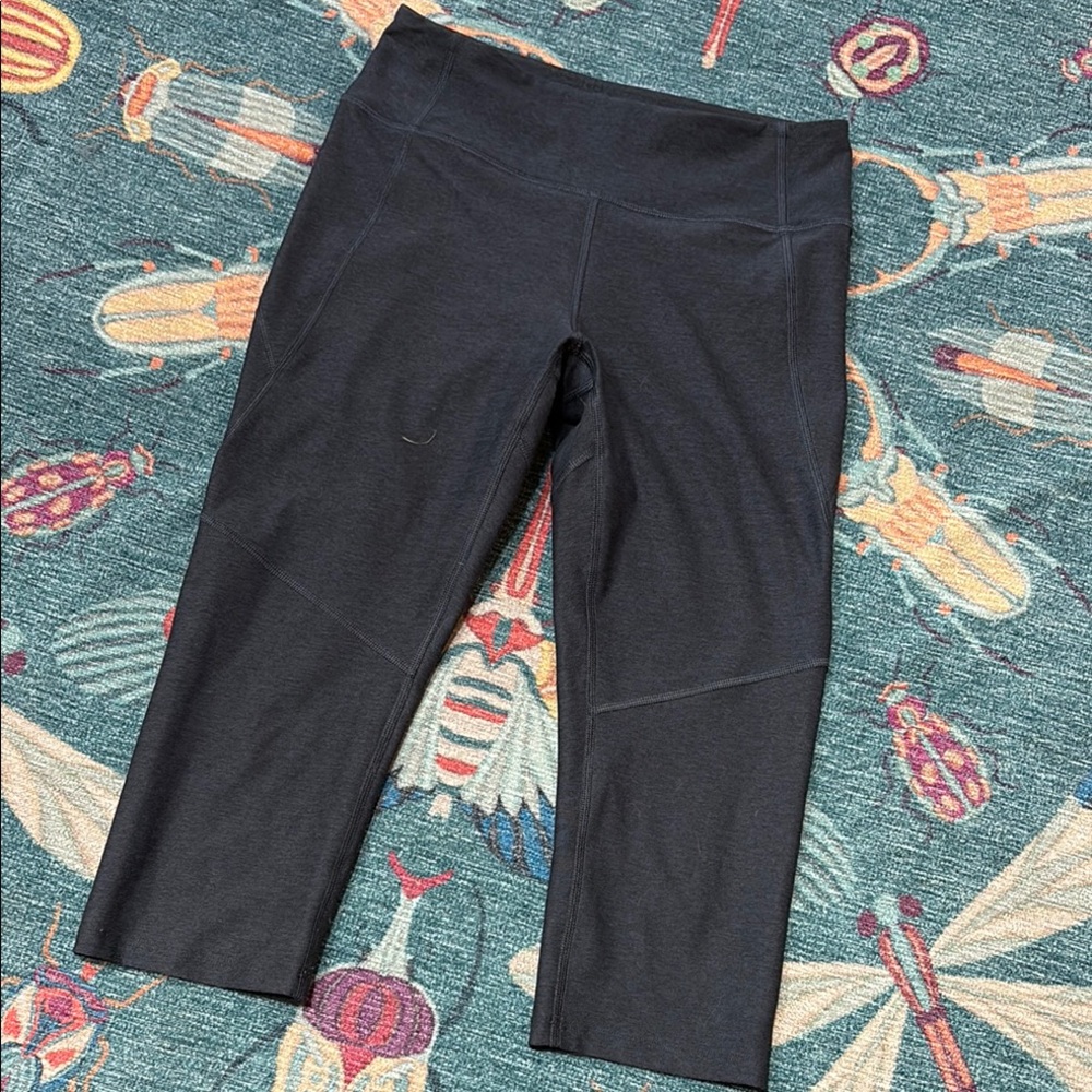 Outdoor Voices cropped 17” leggings charcoal black heather S